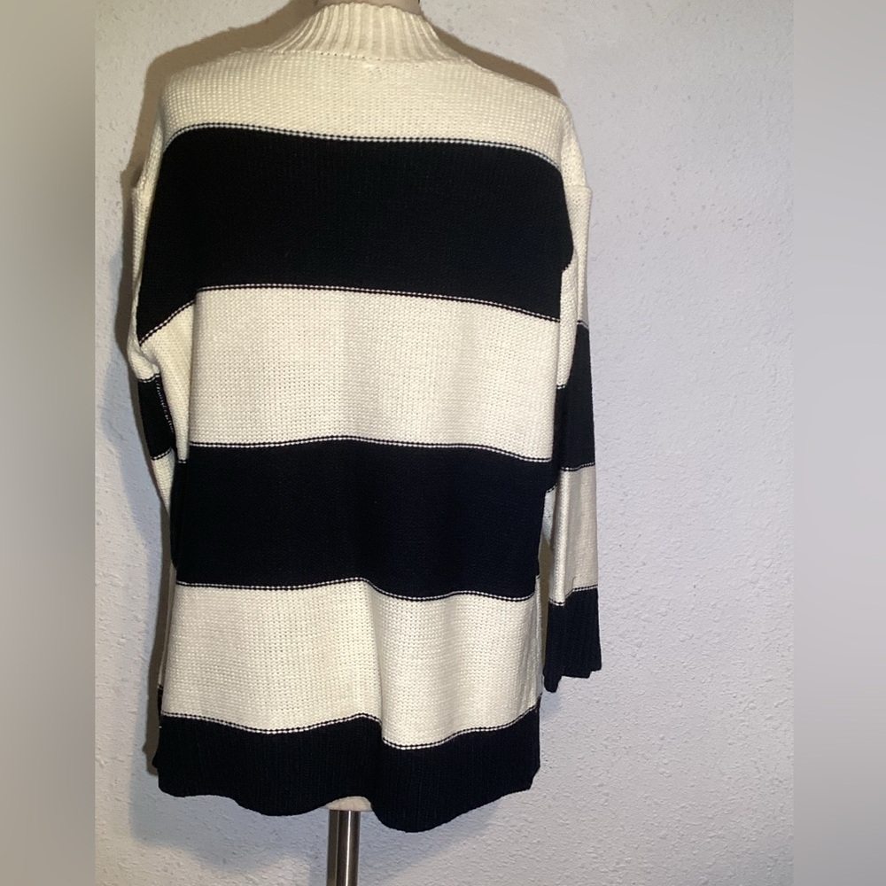 Davi & Dani Striped Button Up Pocket Sweater Card… - image 3